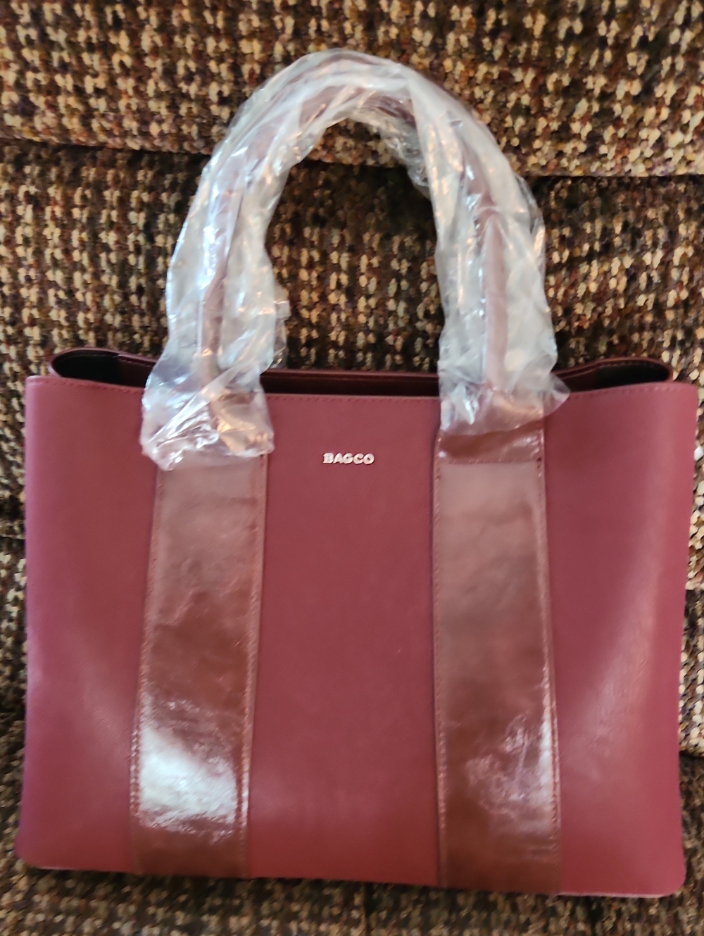 Wine Tote Bagco with Glossy Handle Accents